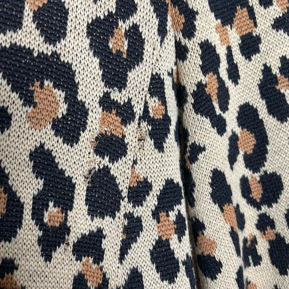 St. John Separates Leopard Button down Sweater‎ Coat